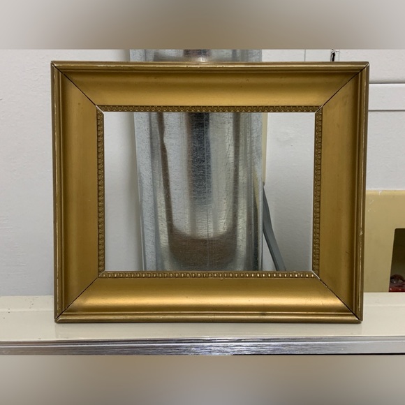 Antique Gold Painted Wooden Portrait Picture Frame - Picture 5 of 14